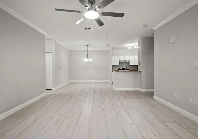 Listing Photo 5 - Condo for sale in building located at 431 Southern Pecan Cir, Winter Garden, FL 34787 - Unit #101