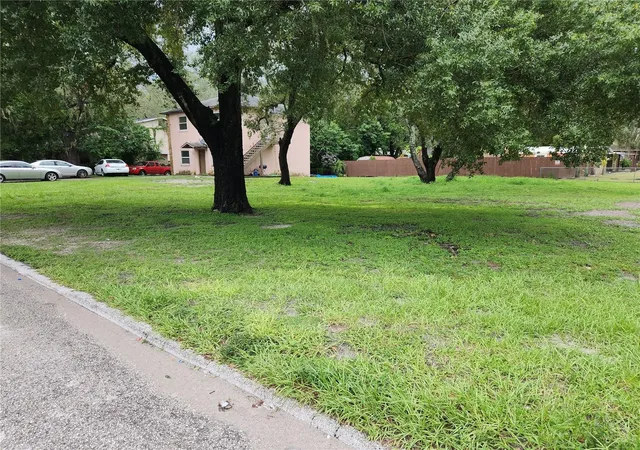 Photo 2 of Land for sale at 1006 E Poinsettia Ave, Tampa, FL 33612 | MLS# TB8545605 | Listing updated on 2026-09-13