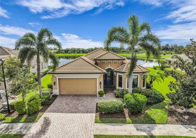 Photo 1 of Single family home for sale at 20110 Granlago Dr, Venice, FL 34293 | MLS# N6145615 | Listing updated on 2026-10-06