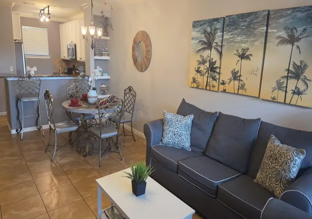 Photo 3 of Condo for sale at 910 Charo Pkwy #323, Davenport, FL 33897 | MLS# O6439224 | Listing updated on 2026-09-26