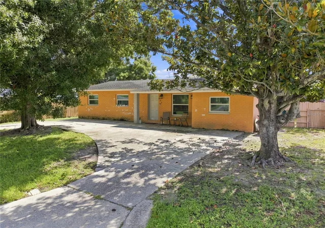 Photo 4 of Single family home for sale at 802 Papaya Dr, Tampa, FL 33619 | MLS# TB8545617 | Listing updated on 2026-09-29