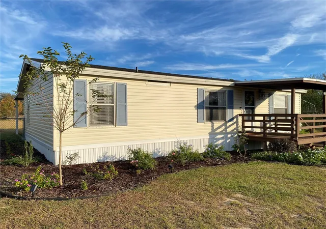Photo 2 of Manufactured home for sale at 4030 Rolling Hills Ct W, Lake Wales, FL 33898 | MLS# O6439229 | Listing updated on 2026-09-05