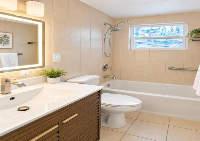 Photo 4 of Single family home for sale at 118 Upsala Rd, Sanford, FL 32771 | MLS# O6439230 | Listing updated on 2026-09-29