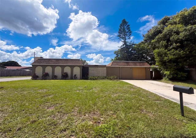 Single family home for sale at 5324 Reef Dr, New Port Richey, FL 34652 | MLS# O6439236 | Listing updated on 2026-09-20