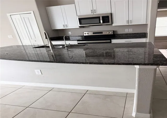 Photo 2 of Single family home for sale at 1755 Yellow Trl, Lakeland, FL 33801 | MLS# L4964838 | Listing updated on 2026-09-14