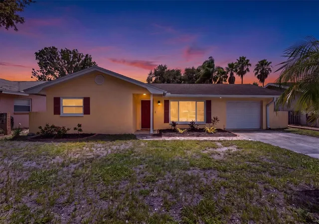 Photo 1 of Single family home for sale at 1707 Hibiscus Cir N, Oldsmar, FL 34677 | MLS# TB8545637 | Listing updated on 2026-10-04