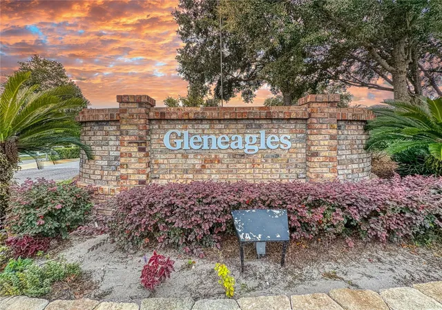 Photo 3 of House for sale at 2490 S Glen Eagles Dr, Deland, FL 32724 | MLS# V4951129 | Listing updated on 2026-10-03