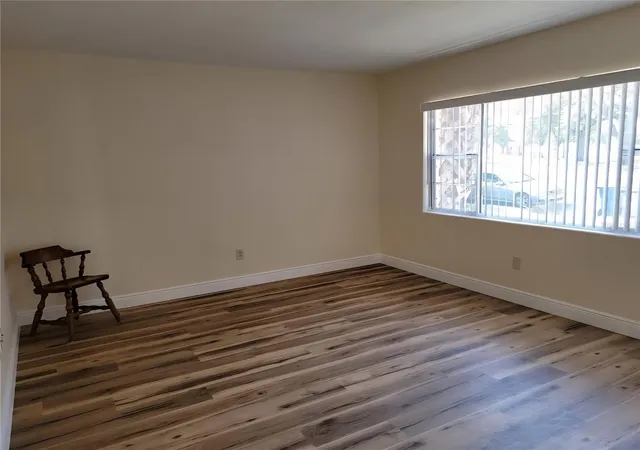 Photo 2 of Single family home for sale at 540 S Clayton Ave, Lakeland, FL 33801 | MLS# L4964841 | Listing updated on 2026-09-04