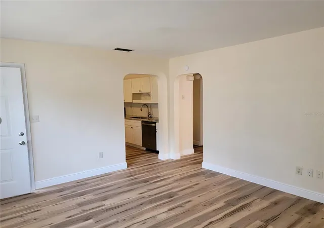 Photo 3 of Single family home for sale at 540 S Clayton Ave, Lakeland, FL 33801 | MLS# L4964841 | Listing updated on 2026-09-04