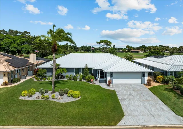 Photo 1 of Single family home for sale at 972 E Gondola Dr, Venice, FL 34293 | MLS# N6145616 | Listing updated on 2026-09-06