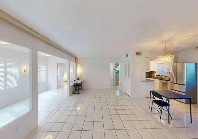 Photo 2 of Condo for sale at 3670 Pinecrest St #111, Sarasota, FL 34232 | MLS# R4911927 | Listing updated on 2026-09-22