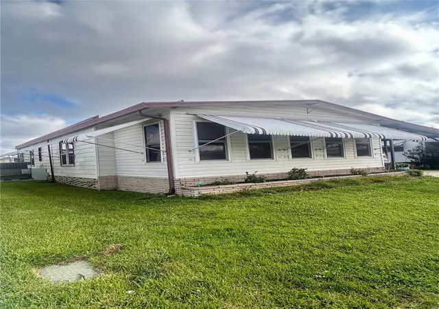 Photo 3 of Manufactured home for sale at 6455 Hollyberry Ln Ne, Winter Haven, FL 33881 | MLS# S5156959 | Listing updated on 2026-09-05