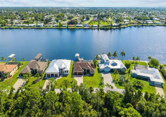 Photo 4 of Sale Pending at 349 Springview Cir NW, Port Charlotte, FL 33948 | MLS# A4705102 | Listing updated on 2026-10-11