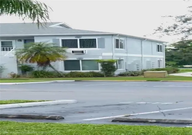 Photo 1 of Condo for sale at 4127 Dolphin Dr #4127, Tampa, FL 33617 | MLS# O6439258 | Listing updated on 2026-09-04