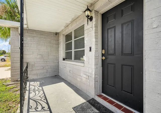 Photo 2 of Single family home for sale at 1141 Maybury Dr, Holiday, FL 34691 | MLS# OM731709 | Listing updated on 2026-09-13