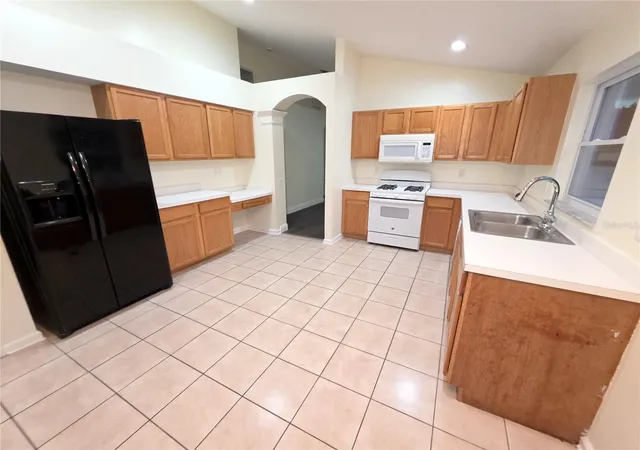 Photo 3 of Sale Pending at 30809 Burleigh Dr, Wesley Chapel, FL 33543 | MLS# R4911928 | Listing updated on 2026-09-28