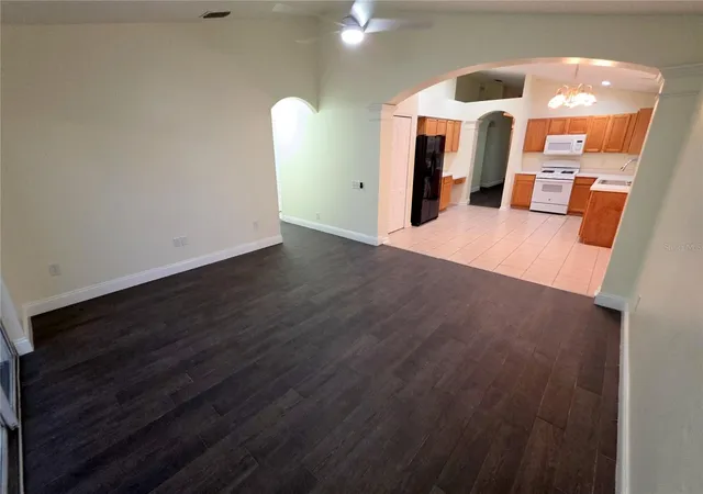 Photo 4 of Sale Pending at 30809 Burleigh Dr, Wesley Chapel, FL 33543 | MLS# R4911928 | Listing updated on 2026-09-28