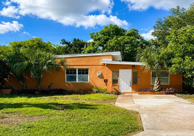 Photo 1 of Single family home for sale at 6711 Dartmouth Ave N, Saint Petersburg, FL 33710 | MLS# TB8545677 | Listing updated on 2026-09-13