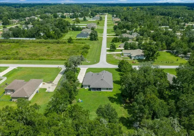 Photo 3 of Single family home for sale at 140 NW 113th Circle, Ocala, FL 34482 | MLS# A4705118 | Listing updated on 2026-09-21
