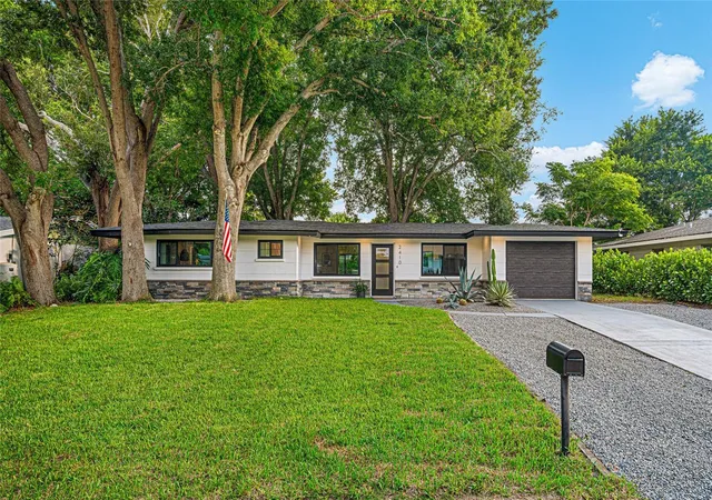 Photo 2 of Single family home for sale at 2410 Valencia Dr, Sarasota, FL 34239 | MLS# A4705120 | Listing updated on 2026-09-05