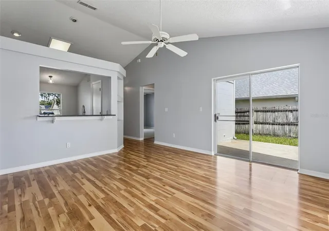 Photo 2 of Single family home for sale at 2657 Winchester Cir, Eustis, FL 32726 | MLS# G5117403 | Listing updated on 2026-09-21