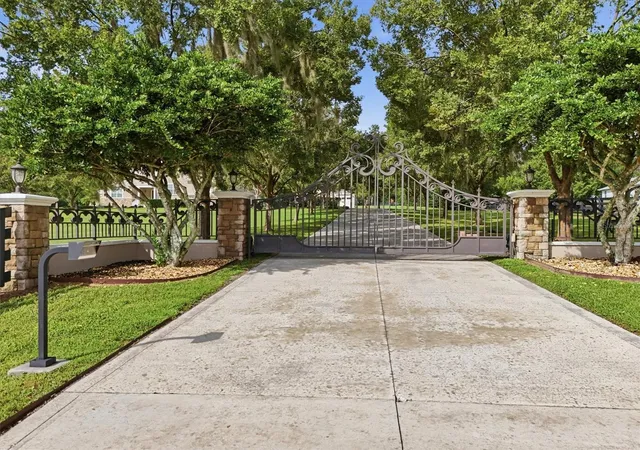 Photo 3 of Single family home for sale at 9180 SW 14th Avenue, Ocala, FL 34476 | MLS# OM731720 | Listing updated on 2026-10-13