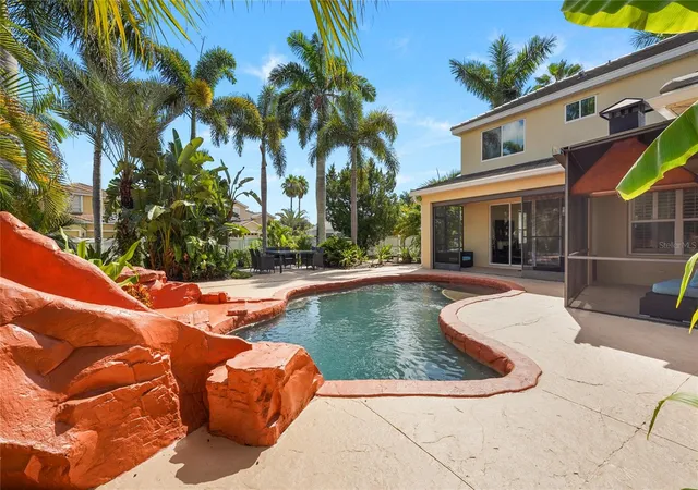 Photo 4 of Single family home for sale at 1729 Pinyon Pine Dr, Sarasota, FL 34240 | MLS# A4705126 | Listing updated on 2026-09-12