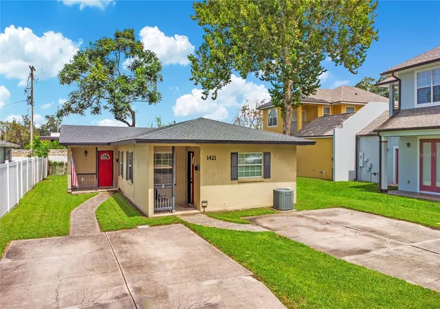 Photo 3 of Sale Pending at 1421 Michigan Ave, Winter Park, FL 32789 | MLS# O6439296 | Listing updated on 2026-09-30