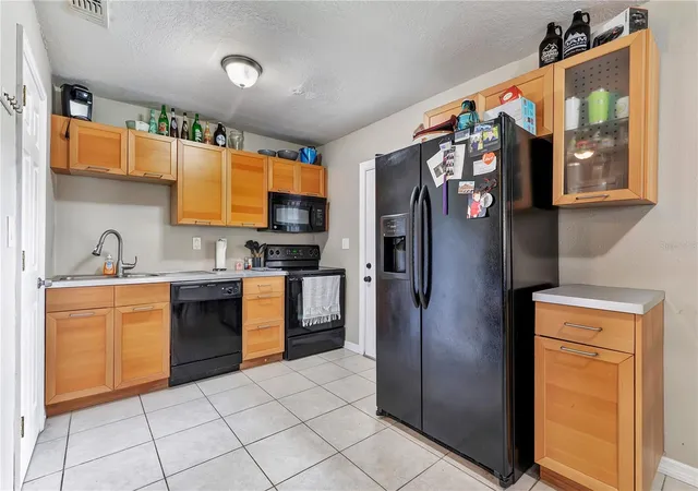 Photo 4 of Sale Pending at 1421 Michigan Ave, Winter Park, FL 32789 | MLS# O6439296 | Listing updated on 2026-09-30