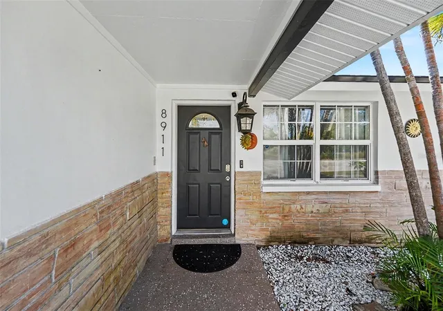 Photo 2 of Single family home for sale at 8911 113th Street, Seminole, FL 33772 | MLS# TB8545720 | Listing updated on 2026-10-08