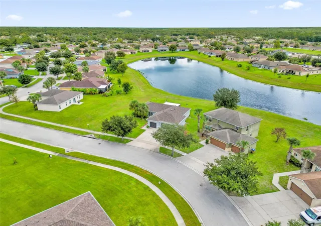 Photo 2 of Single family home for sale at 3651 Sail Harbor Dr, Kissimmee, FL 34746 | MLS# S5156963 | Listing updated on 2026-10-06