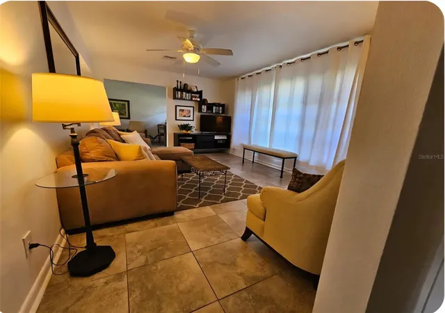 Photo 4 of Single family home for sale at 11598 Oval Dr W, Largo, FL 33774 | MLS# TB8545722 | Listing updated on 2026-10-02