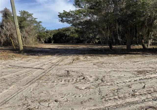 Photo 3 of Land for sale at Ocklawaha Dr, Leesburg, FL 34788 | MLS# G5117404 | Listing updated on 2026-09-11