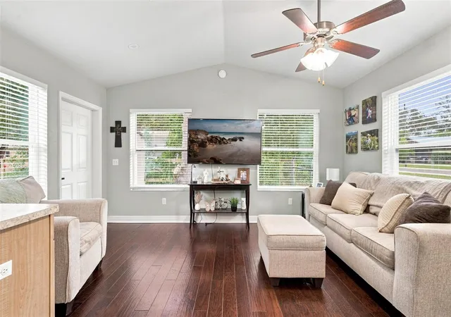 Photo 3 of Single family home for sale at 2067 SE 175th Terrace, Silver Springs, FL 34488 | MLS# G5117405 | Listing updated on 2026-09-21