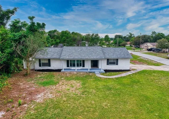 Photo 1 of Single family home for sale at 1836 Plumtree Dr, Deltona, FL 32725 | MLS# S5156966 | Listing updated on 2026-10-01