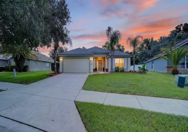 Photo 2 of Single family home for sale at 4419 Sw 53rd Terrace, Ocala, FL 34474 | MLS# OM731732 | Listing updated on 2026-09-22