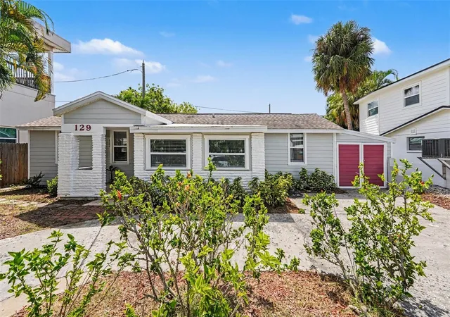 Photo 2 of Single family home for sale at 129 94th Avenue, Treasure Island, FL 33706 | MLS# TB8545737 | Listing updated on 2026-09-28