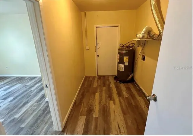 Listing Photo 2 - Condo for sale in building located at 611 61st Ave Ter E, BRADENTON, FL 34203