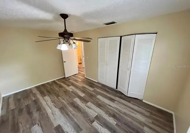 Listing Photo 5 - Condo for sale in building located at 611 61st Ave Ter E, BRADENTON, FL 34203