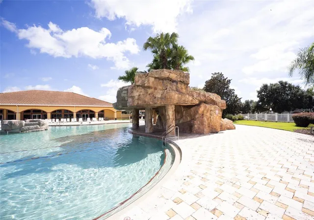 Photo 3 of Single family home for sale at 5032 Neptune Cir, Oxford, FL 34484 | MLS# G5117409 | Listing updated on 2026-09-05