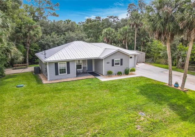 Photo 1 of Single family home for sale at 2863 Canal Rd, Deland, FL 32720 | MLS# V4951136 | Listing updated on 2026-10-08