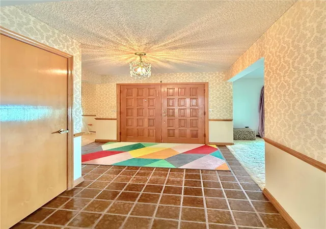 Photo 3 of Single family home for sale at 1111 W Wekiva Trl, Longwood, FL 32779 | MLS# O6439319 | Listing updated on 2026-10-05