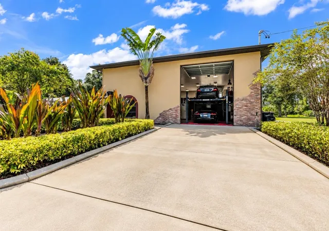 Photo 4 of Single family home for sale at 4225 Ulman Ave, North Port, FL 34286 | MLS# C7530393 | Listing updated on 2026-09-06