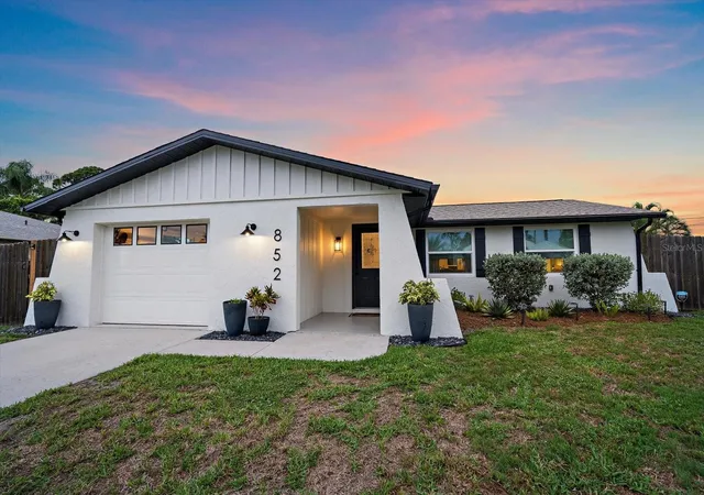 Photo 1 of Single family home for sale at 852 Acadia Rd, Venice, FL 34293 | MLS# N6145619 | Listing updated on 2026-10-21