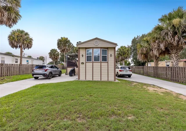 Multi family home for sale at 1549 Adair Rd, DAVENPORT, FL 33837 | MLS# S5156971