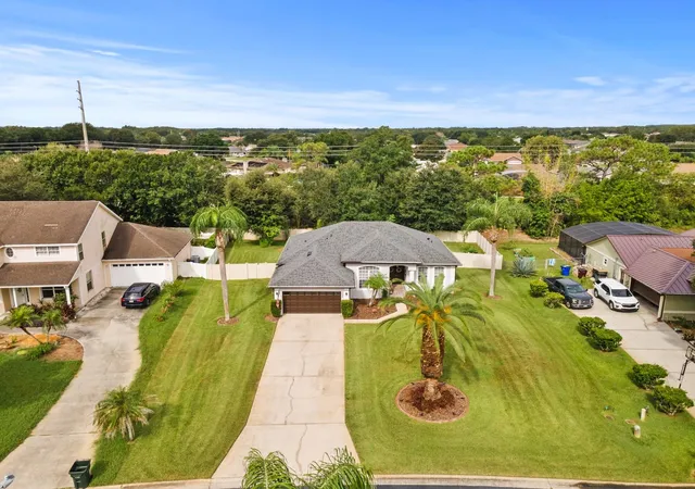 Photo 3 of Single family home for sale at 5686 Merlin Way, Saint Cloud, FL 34772 | MLS# S5156972 | Listing updated on 2026-09-05