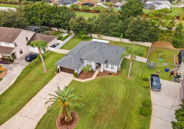 Photo 4 of Single family home for sale at 5686 Merlin Way, Saint Cloud, FL 34772 | MLS# S5156972 | Listing updated on 2026-09-05