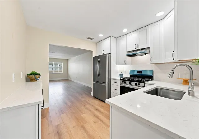 Photo 4 of Condo for sale at 3010 59th Street S #306, Gulfport, FL 33707 | MLS# TB8545750 | Listing updated on 2026-09-27