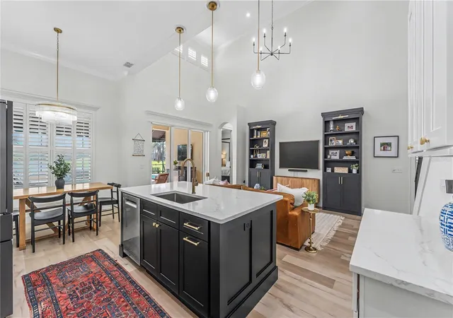 Photo 3 of Single family home for sale at 2548 Laurel Glen Dr, Lakeland, FL 33803 | MLS# L4964848 | Listing updated on 2026-09-12