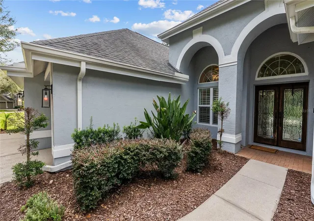 Photo 4 of Single family home for sale at 5924 Cherry Oak Dr, Valrico, FL 33596 | MLS# TB8545761 | Listing updated on 2026-10-05